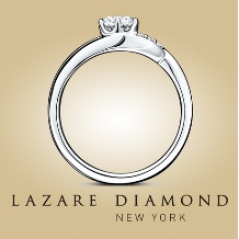 ラザール ダイヤモンド ブティック:【エリー】アシメントリーなデザインでおしゃれな手元を演出するエンゲージリング。