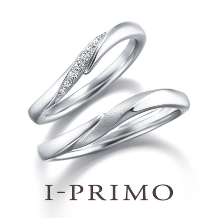 I-PRIMO(アイプリモ):＜ノクターナル＞重なりあう波のような優美なラインが上品なリング