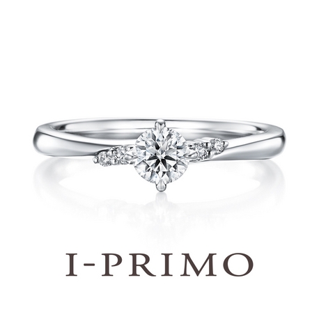 I-PRIMO(アイプリモ):【サジッタ】「愛の矢」の軌跡を思わせるメレダイヤの繊細なウエーブラインで美指に