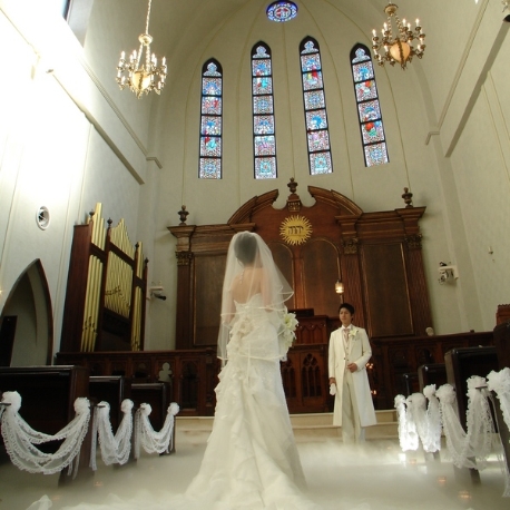 ロイヤルマナーフォート　ベルジュール／サン・ロマネスク・チャペル：【60分ショートフェア】会場見学×演出体験×見積もり相談