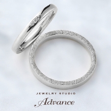 JEWELRY STUDIO Advance:【鍛造シリーズ】『リング側面の鎚目加工もこだわり』