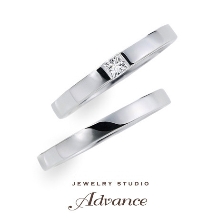 JEWELRY STUDIO Advance:【プリンセスカット】Linden(リンデン)『珍しいカットのダイヤがポイント』