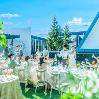 結婚式場：＼1軒目限定★3万ギフト付／ドレス＆挙式料プレゼント×和牛試食