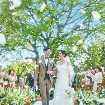 結婚式場：*豪華20大特典*光×水×緑溢れる貸切邸宅＆美食ワンプレート試食