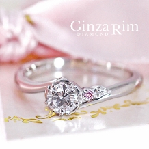 Ginza Rim／銀座リム:【銀座リム／リリアン】お花モチーフのリングがくすり指を彩る