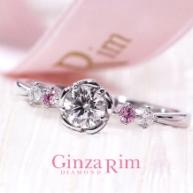 【銀座リム／デイジー】お花のように愛らしいダイヤモンドリング