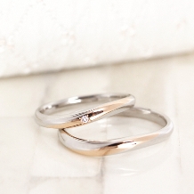 Ginza Rim/銀座リム:【銀座リム/ウェンディ】やさしいウエーブがくすり指にフィットする、シンプルリング