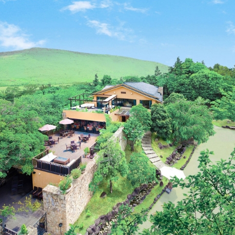 THE HILLTOP TERRACE NARA（ザ・ヒルトップテラス奈良）：3千坪の自然で叶えるWD＆豪華150万優待＆A5和牛試食