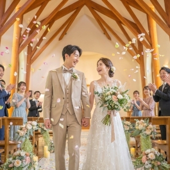 結婚式場：1件目限定5.5万円GIFT★口コミ人気No.1のデザートブッフェ体験付