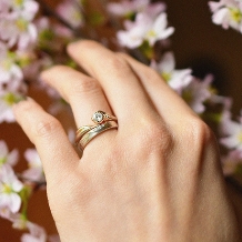 杢目金屋（もくめがねや）:【杢目金屋】指先を華やかに彩る優美な婚約指輪「桜一輪」