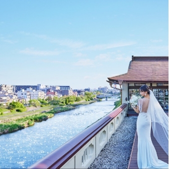 FUNATSURU KYOTO KAMOGAWA RESORT （国登録有形文化財）：【1件目見学に】京の景色一望！レトロモダンな会場見学×相談会