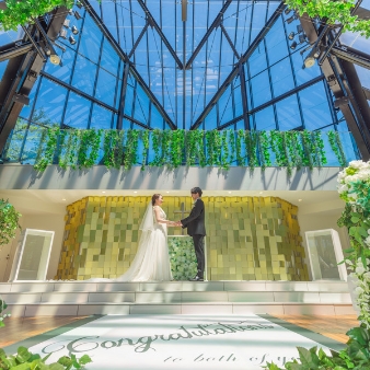 ベル・ブランシェ天童:【フォトプラン＊予算重視派に】13.2万円◆衣裳と写真を含んでコスパ◎フォトウエディングプラン:挙式・披露宴を挙げないおふたりに人気の《フォトウエディング》。「ドレス姿の写真は残したい」「家族と一緒に写真撮影は行いたい」という方にピッタリのプラン。写真撮影後に食事会を組み合わせる事もできます