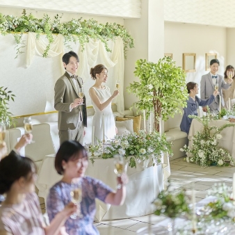 結婚式場：【ギフト券5000円付】まずは相談＆見積り提示でイメージUP