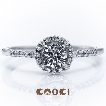 ダイヤモンド専門店　ＫＡＯＫＩ（カオキ）:0.3ctのダイヤの周りに更にダイヤが敷き詰められた二重構造で華やかな輝きが増す
