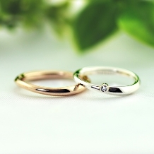 結婚指輪専門店　工房Ｒｙｏ_【好きな位置にダイヤをつけれる結婚指輪】曲線と妖精ダイヤ
