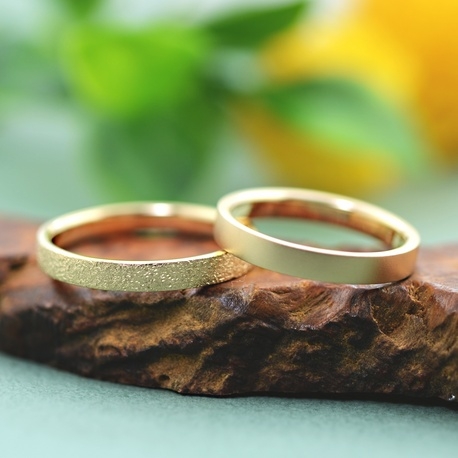 結婚指輪専門店　工房Ｒｙｏ:【表面加工で一味違う結婚指輪】シンプル「石模様」と「つや消し」