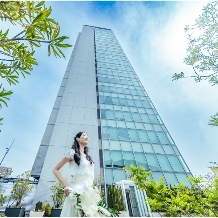 GRANDAIR（グランディエール）:2027年4～5月春婚《70名 313万→287万円》全天候型タワーウエディングで気候や花粉も気にならない結婚式