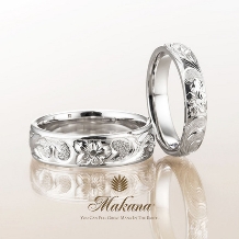本場の熟練職人が丁寧に生み出す手彫り模様が美しいハワイアンジュエリーの結婚指輪