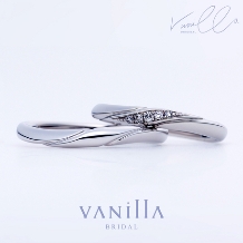VANillA（ヴァニラ）_ほどよい華やかさが日常使いにも身に着けやすい結婚指輪