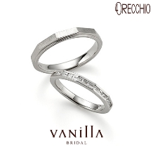 VANillA（ヴァニラ）:エッジの効いたフォルムにバゲットカットダイヤを並べた存在感のある結婚指輪