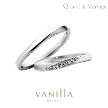 人気のS字タイプの結婚指輪。丸みのあるシンプルなデザインと滑らかな着け心地が魅力