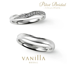 耐久性の強いプラチナ純度99.9%の「ウルトラハードプラチナ」を用いた結婚指輪