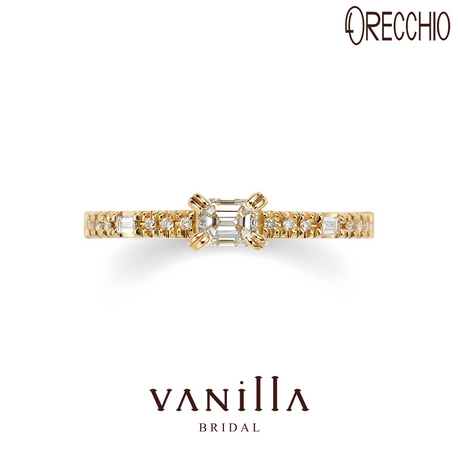 VANillA（ヴァニラ）:エメラルドカットダイヤなどの3つの異なる形のダイヤモンドの輝きが楽しめる婚約指輪
