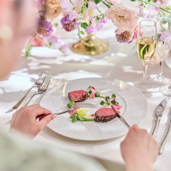 結婚式場：【PM残1】5品試食＆ギフト*大聖堂*大階段*×圧巻の３D演出