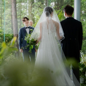 ＡＮＥＬＬＩ　軽井沢（アネーリ　軽井沢）:NEW！【26年4-6月】＜40名168万/50名182万＞新緑×晴天率抜群の春*ドレス2着&教会式&広域送迎など全部込み