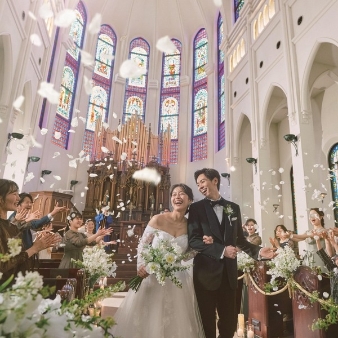結婚式場：＼7月BIG×リニューアル記念*Gift1万&amp;180万特典／大聖堂&amp;試食会