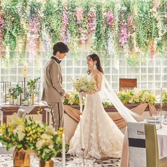 ノートルダム北九州　Notre Dame KITAKYUSHU:【2026年内ALL OK★70名様参考】＼ドレス＆アイテム特典／大聖堂×1日1組貸切！洗練された上質なパーティを