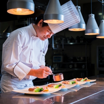 *20名~OK*料理1ランクUP付♪親族での結婚式+会食ならココ!