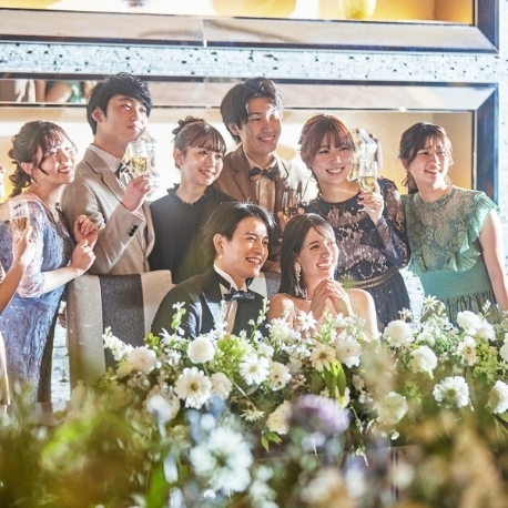 ＤＵＣＬＡＳＳ　ＯＳＡＫＡ　デュクラス大阪：【木曜限定＊特製スイーツ】輝くチャペル×選べる会場＊全館開放