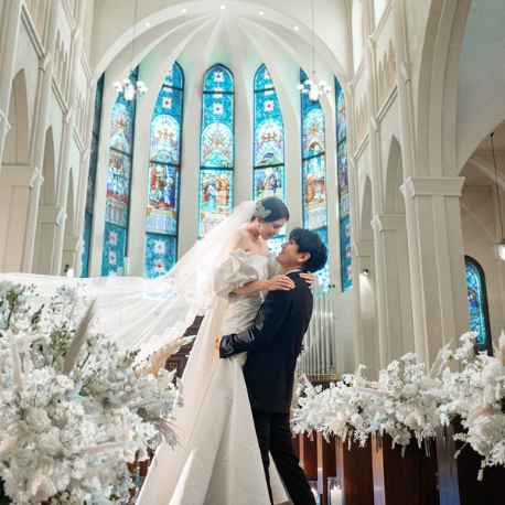 ヴェルジェくらしき：【大決算フェア】最大140万円優待！白×青の大聖堂＆試食体験