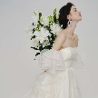 月2回の限定開催フェア！FIVESTAR WEDDING オリジナルブランドである「THE LOVEL」コスチュームアドバイザーが花嫁様に似合うドレスをご提案いたします！試着した後はスマホで写真撮影！