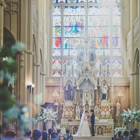 ＴＨＥ　ＢＬＵＥ（ザ・ブルー）：【最大130万優待】レストラン豪華試食×ステンドグラスの大聖堂