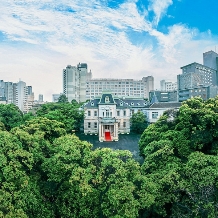 グランドプリンスホテル高輪 貴賓館:【8大特典付】2026年7～8月＊麝香｜～40名100年以上続く洋館でクラシカルウエディングを