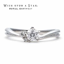 星のダイヤモンドが輝く【ウィッシュ アポン ア スター】の特別な婚約指輪
