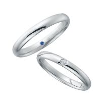 ＴＡＫＥＵＣＨＩ　ＢＲＩＤＡＬ:シンプル王道の結婚指輪の内側にはお守りのブルーサファイアをセッティング