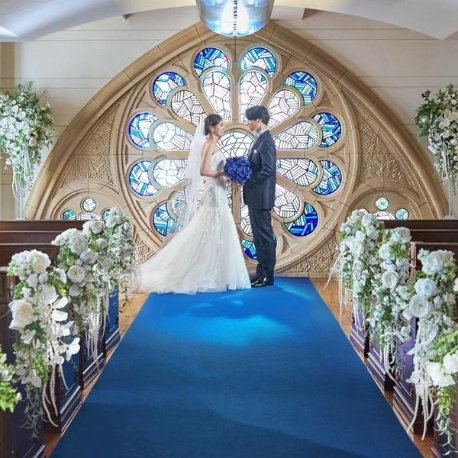 東京アフロディテ：【青く輝くステンドグラス】感謝を伝える心温まる結婚式