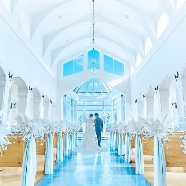 アートグレイス ウエディングコースト 大阪：【憧れのドレス姿も】SNSで話題の水上大聖堂体験＆4万相当の試食