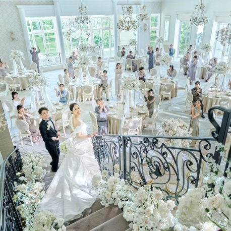 アートグレイス フォレスト迎賓館：＼支持率No1／非日常！3つの貸切迎賓館見学×挙式体験×4万試食