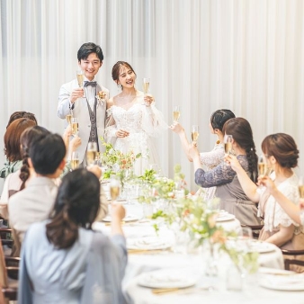 アニバーサリーガーデン　南蔵王・聖ペトロ教会:《10名133万→85万》26年4月末迄◇ゲストに見守れらながら感謝を伝える挙式＋食事会プラン