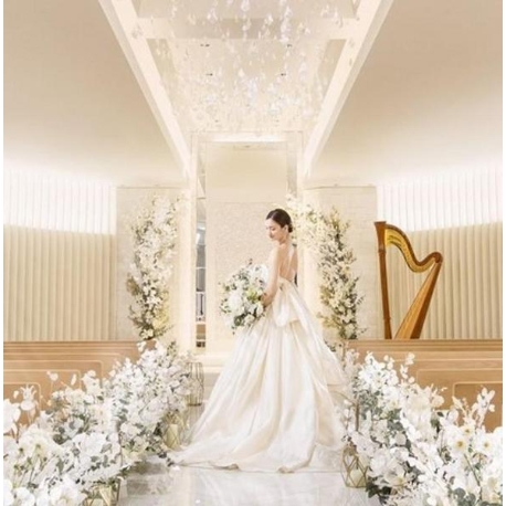 アプローズスクエア 東京迎賓館：【GW限定】初見学に◎ドレス展示＆ホワイトチャペル体験＆特典付