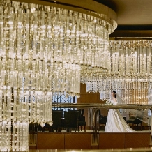 横浜ベイシェラトン ホテル＆タワーズ:「想いをカタチに」フォトウェディングプラン ― ホテル館内撮影