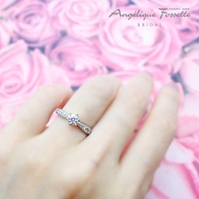 【通常より２ランクアップのダイヤモンドが選べる】上品で落ち着きのある婚約指輪！