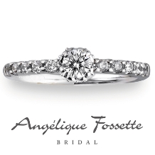アンジェリック　フォセッテ　ブライダル:“永遠の喜び”という意味を持つ、エレガントな雰囲気と可愛らしさを兼ね備えたリング