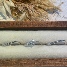 アンジェリック　フォセッテ　ブライダル:【ペア税込11万円】Pt950ハード使用のシンプルなウェーブの結婚指輪