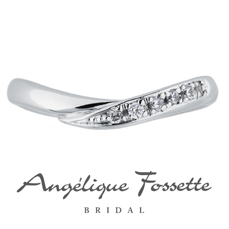 アンジェリック　フォセッテ　ブライダル:“愛”という意味が込められたV字が美しい結婚指輪！程良い華やかさが人気♪