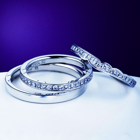 Lovest 俄 花麗 はなうらら Lovest ラヴェスト ゼクシィ